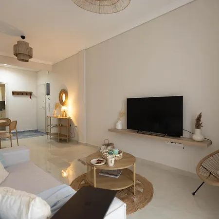 Stylish 2br With Balcony & Work Space Apartamento