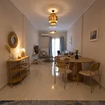 Stylish 2br With Balcony & Work Space * Thessaloniki