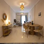 Apartment Stylish 2br With Balcony & Work Space *