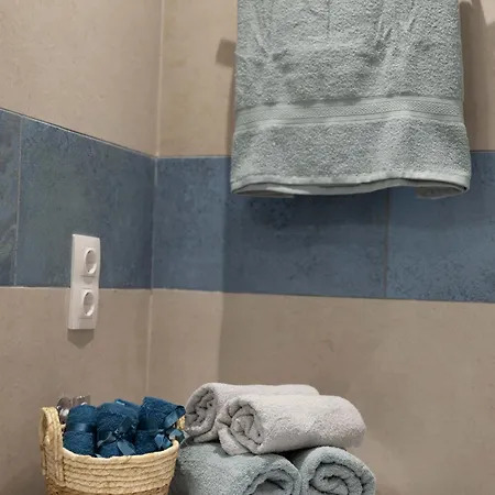 Appartamento Stylish 2br With Balcony & Work Space *