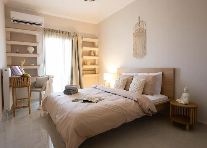 Stylish 2br With Balcony & Work Space Thessalonique